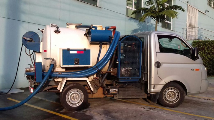 Caminhão Hidro Vácuo de Hidrojateamento, atendimento em Guarulhos SP